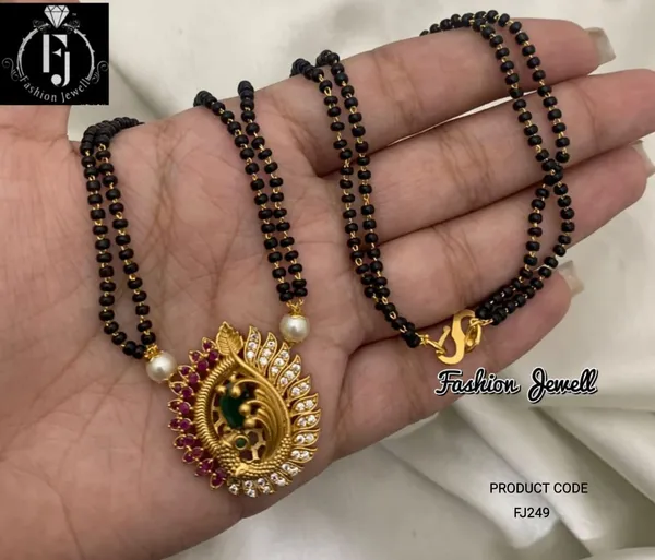 Peacock_Pendant_Mangalsutra
