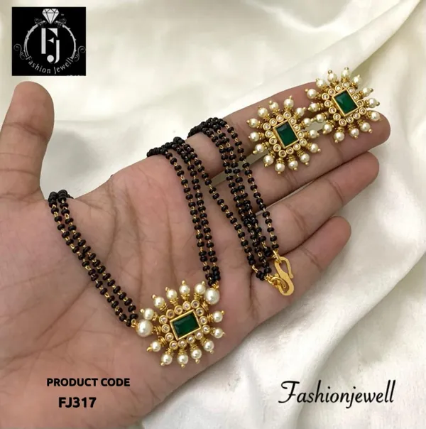 Simple_&_Elegant_Pendant_with_Mangalsutra_set