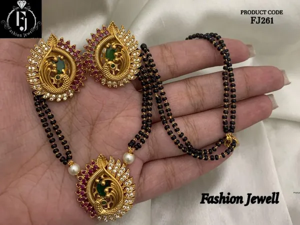 Classy_Peacock_designed_Pendant_with_Earring_Mangalsutra_set