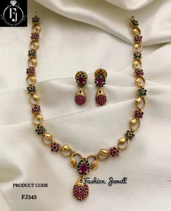 Ayesha_Antique_Necklace_Set