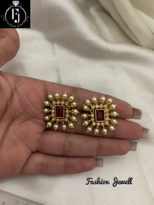Bella_Nakshatra_CZ_Pearl_Choker_Set