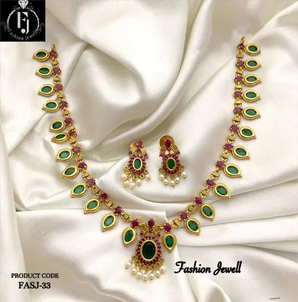 Ethnic_Palakka_Necklace_set