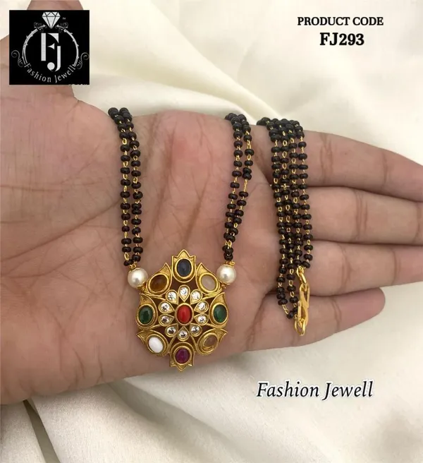Ethnic_matte_finish_navratan_Mangalsutra