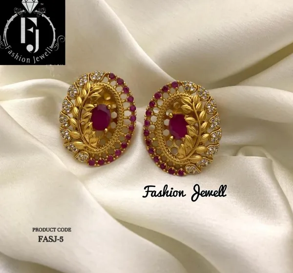 Anne_Antique_Stud_Earrings