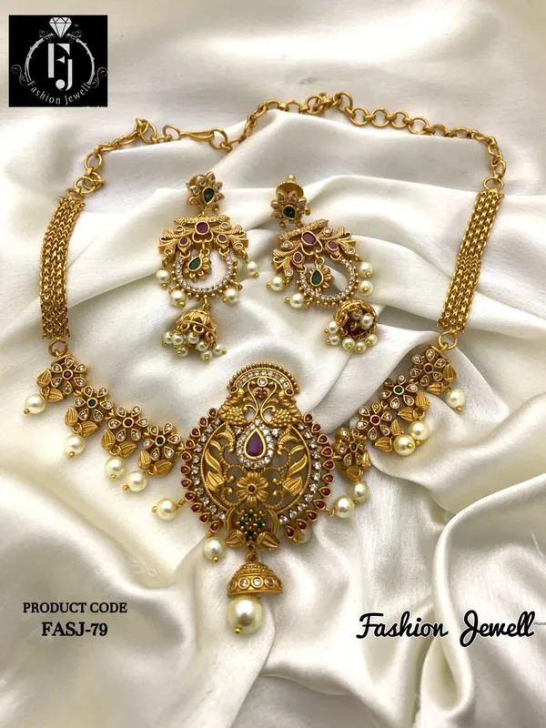 Traditional_Matte_finish_High_raise_Choker_set