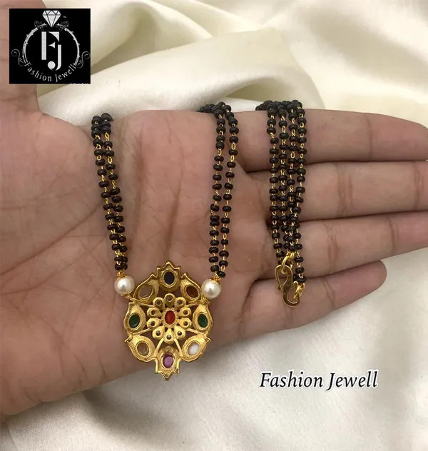 Ethnic_matte_finish_navratan_Mangalsutra