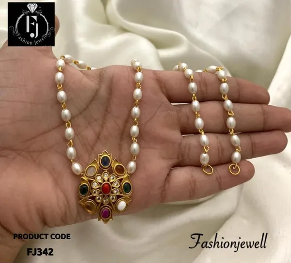Kshipra__CZ_Navaratna_Pearl_Chain_Pendant