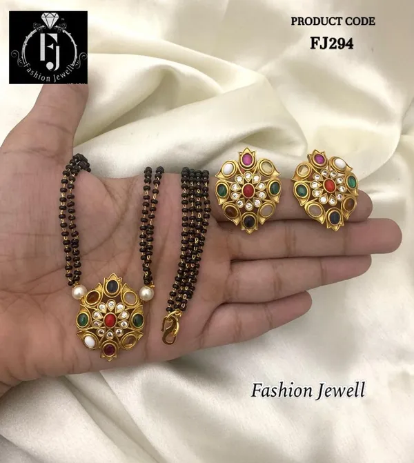 Ethnic_matte_finish_navratan_Mangalsutra_with_Earring