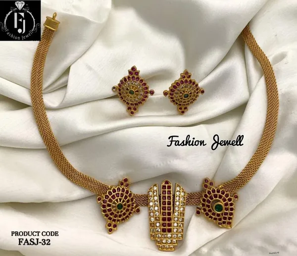 Latest_South_Indian_Perumal_Neckace_set