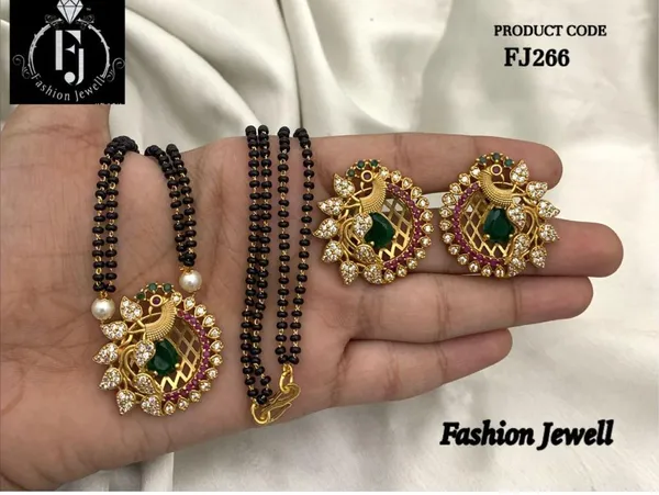 Elegant_Peacock_designed_Pendant_with_Earring_Mangalsutra_set