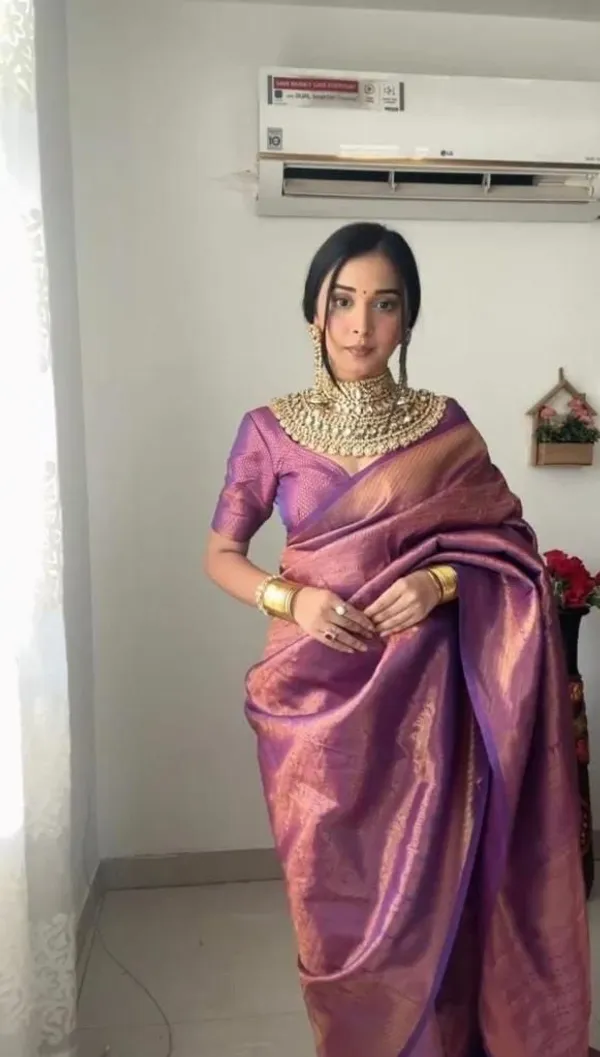 Purple_Soft_Cotton_Saree_With_Unstitched_Blouse_For_Women
