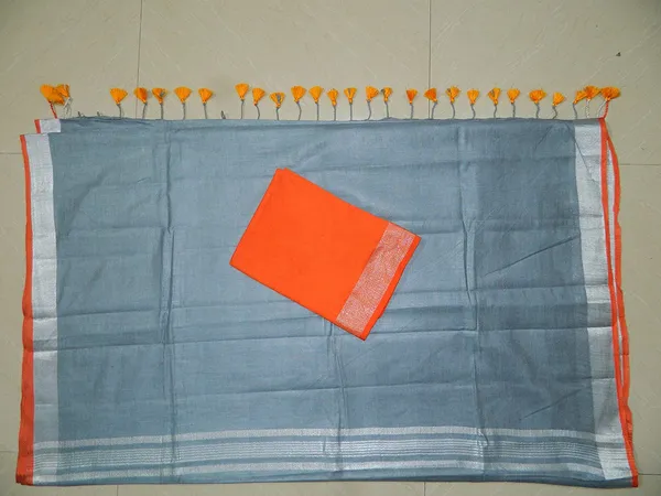 Women's_Linen_Slub_Saree_With_Contrast_Blouse_Piece