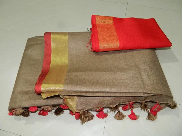 Women's_Linen_Slub_Saree_With_Contrast_Blouse_Piece