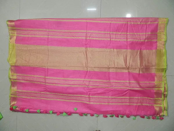 Women's_Linen_Slub_Saree_With_Contrast_Blouse_Piece