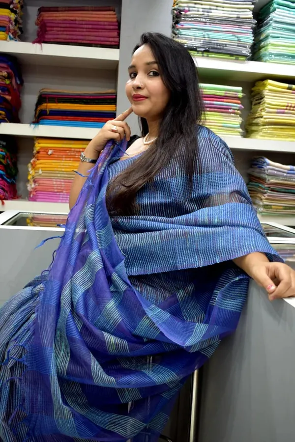 Blue_Organza_Art_Silk_Saree_With_Running_Blouse_Piece_For_Women