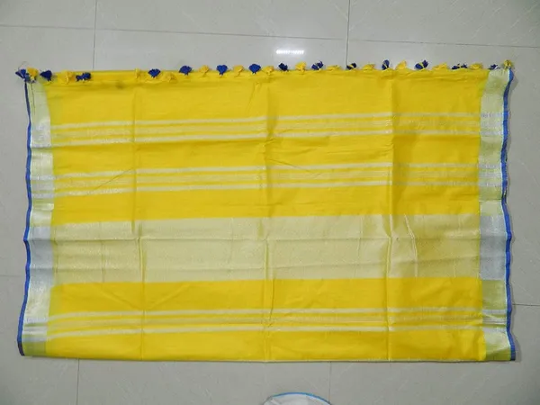 Yellow_Linen_Slub_Saree_Wih_Contrast_Blouse_Piece_For_Women