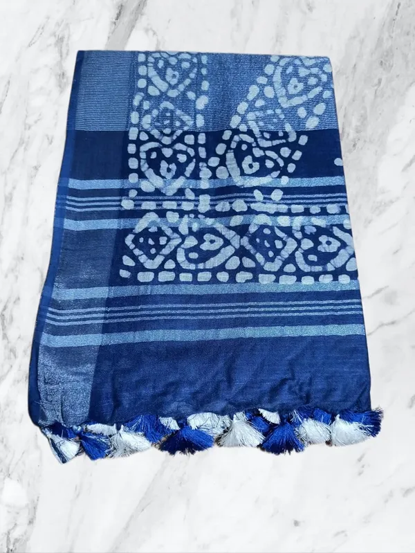 Blue_Batik_Print_Linen_Slub_Saree_With_Runnig_Blouse_Piece_For_Women