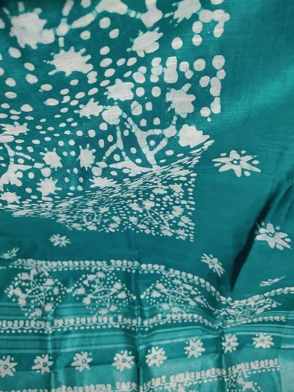 Firozy_Silver_Zari_Border_Cotton_Linen_Saree_With_Hand_Batique_Print_Unstitched_Running_Blouse_Piece_For_Women