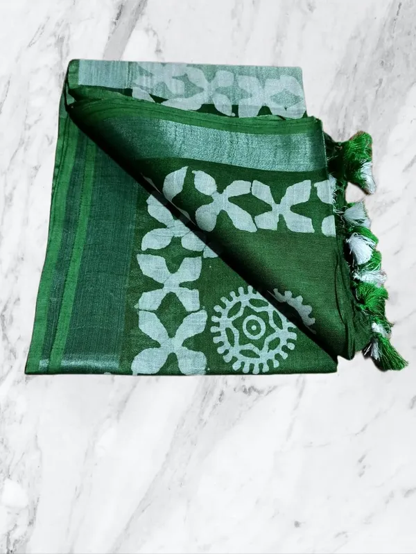 Green_Batik_Print_Linen_Slub_Saree_With_Runnig_Blouse_Piece_For_Women