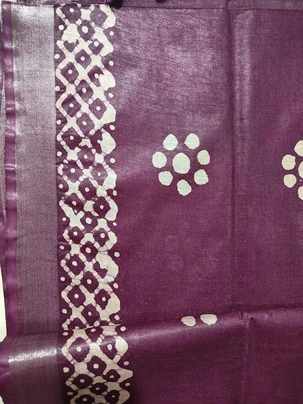 Megenta_Silver_Zari_Border_Cotton_Linen_Saree_With_Hand_Batique_Print_Unstitched_Running_Blouse_Piece_For_Women