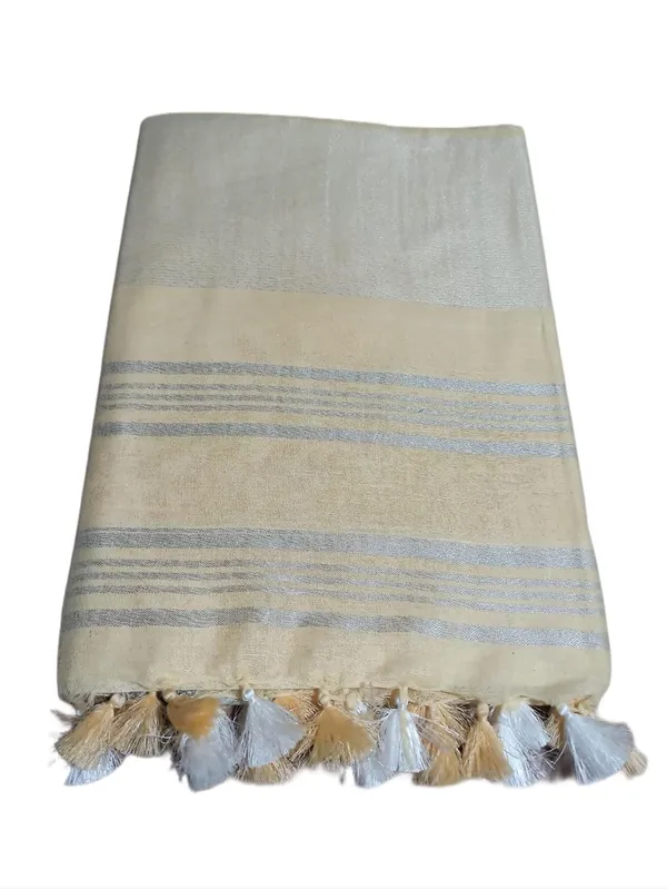 Beige_Linen_Slub_Saree_With_Plain_Zari_Border_Running_Blouse_Piece_For_Women