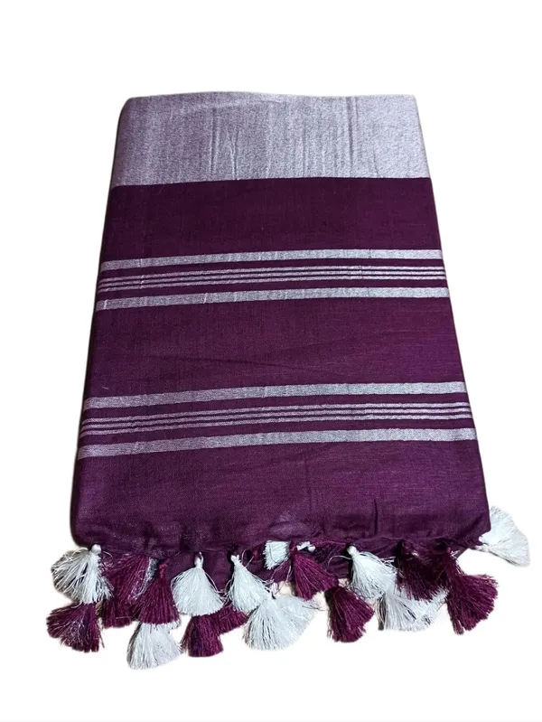 Magenta_Linen_Slub_Saree_With_Plain_Zari_Border_Running_Blouse_Piece_For_Women