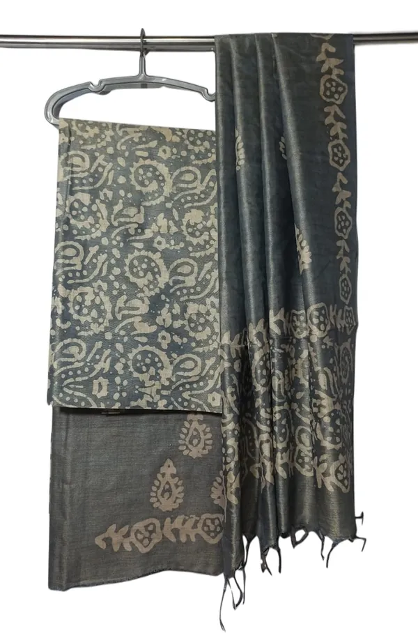 Grey_Cotton_Silk_Batik_Print_Unstitched_Salwar_Suit_Dress_Material_With_Duputta_For_Women