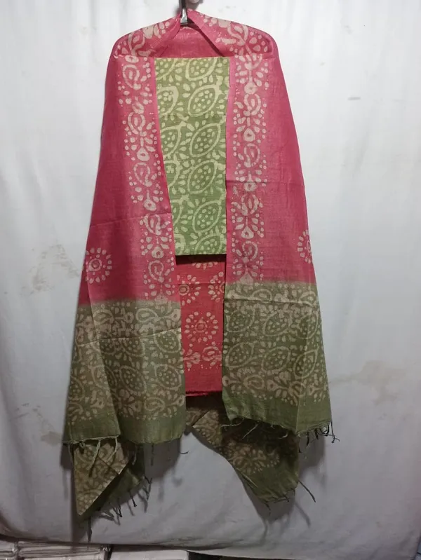 Green_Cotton_Silk_Batik_Print_Unstitched_Salwar_Suit_Dress_Material_With_Dupatta_For_Women
