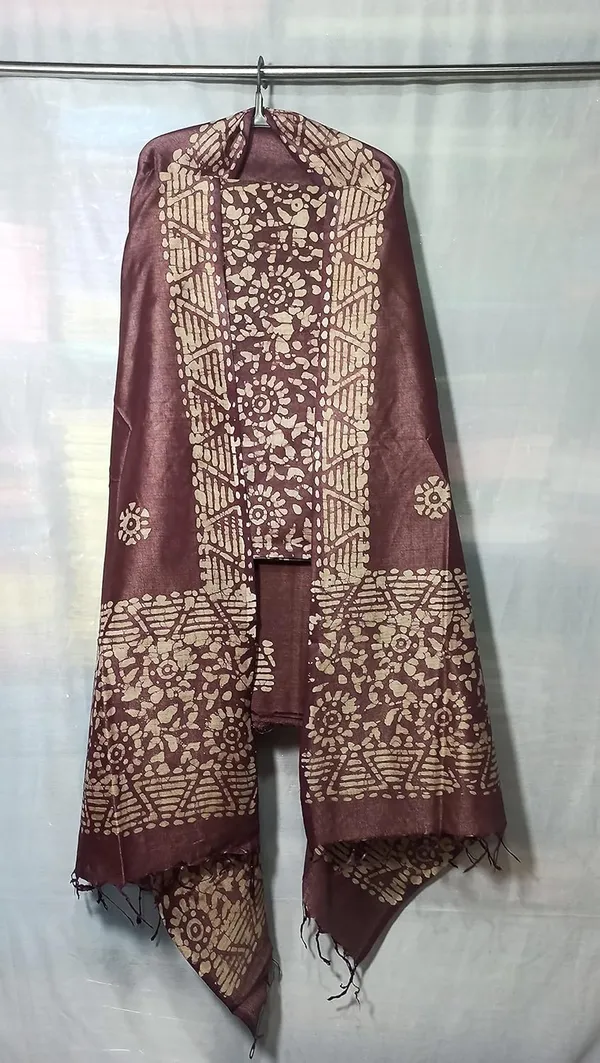 Maroon_Cotton_Silk_Handcrafted_Batik_Print_Unstitched_Salwar_Suit_Dress_Material_With_Duputta_For_Women