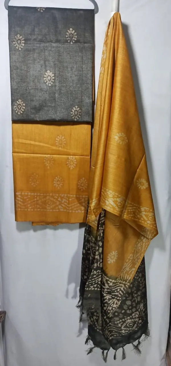 Black_Cotton_Silk_Dress_Material_Unstitched_Suits_Piece_With_Dupatta_For_Women