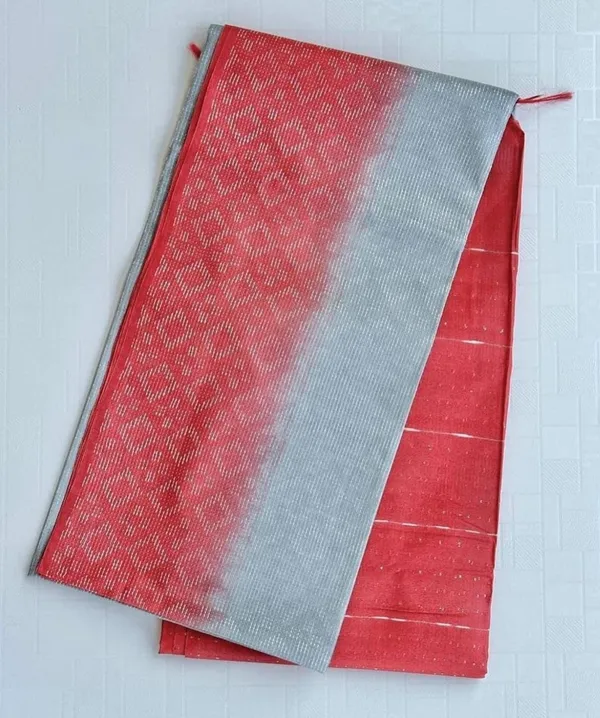 Red_&_Grey_Handwoven_Threads_Weaving_Semi_Tussar_Soft_Silk_Saree_With_Atteched_Blouse_Piece_For_Women