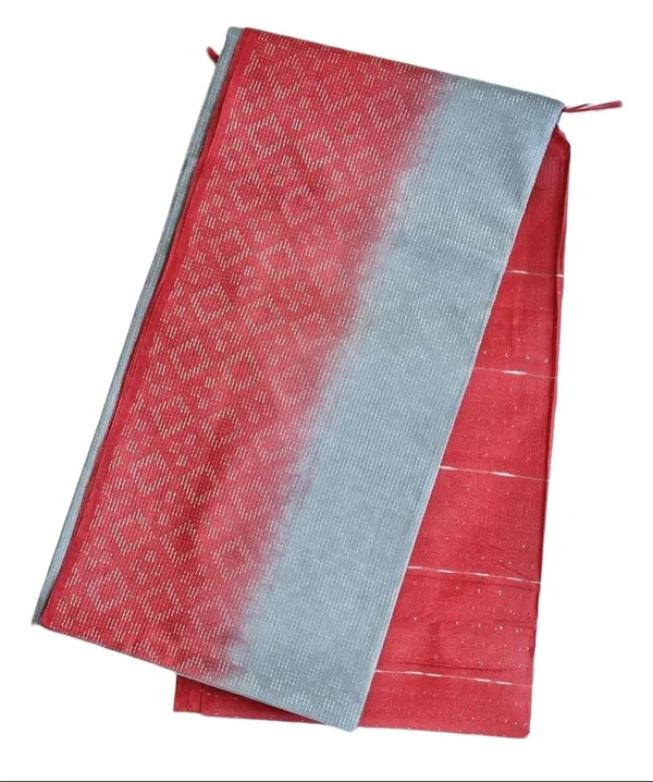 Red_&_Grey_Handwoven_Threads_Weaving_Semi_Tussar_Soft_Silk_Saree_With_Atteched_Blouse_Piece_For_Women