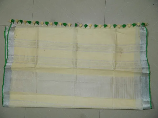 Women's_Linen_Slub_Saree_With_Contrast_Blouse_Piece