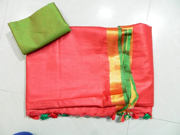 Women's_Linen_Slub_Saree_With_Contrast_Blouse_Piece