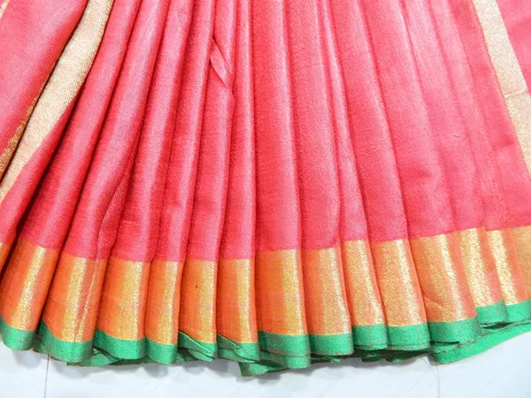 Women's_Linen_Slub_Saree_With_Contrast_Blouse_Piece