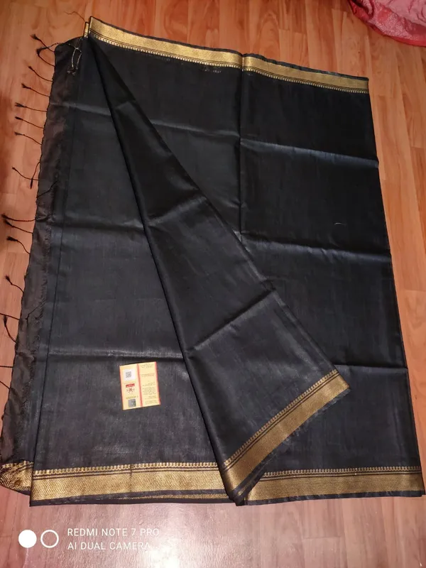 Women's_Bhagalpuri_Handwoven_Mini_Checks_Semi_Tussar_Soft_Silk_Saree_With_Designer_Zari_Border_Weaving,_Unstitched_Running_Blouse_Piece