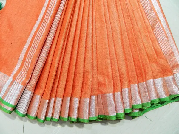 Women's_Linen_Slub_Saree_With_Contrast_Blouse_Piece