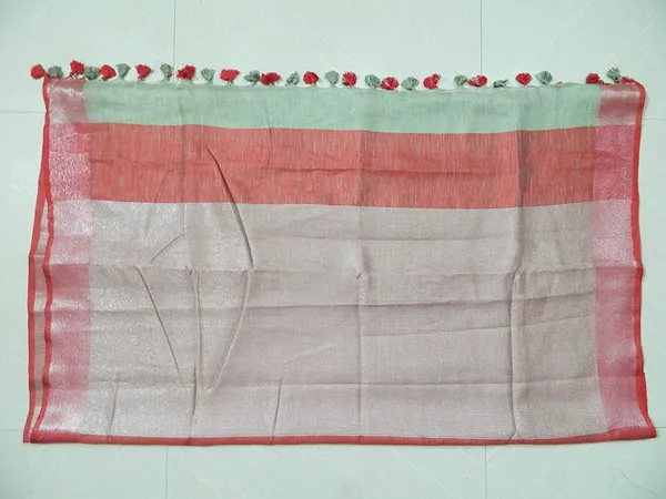 Olive_Linen_Saree_With_Contrast_Blouse_Piece_For_Women