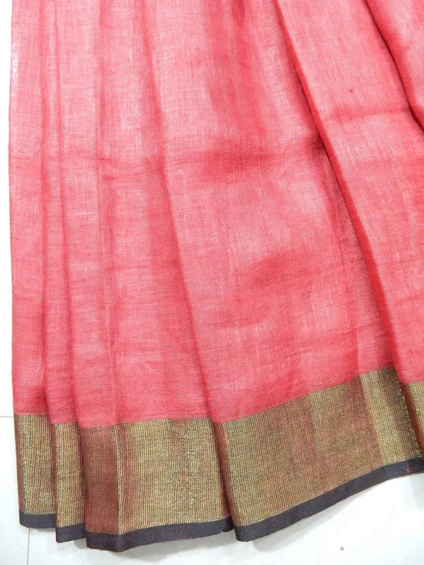 Red_Linen_Saree_With_Contrast_Blouse_Piece_For_Women