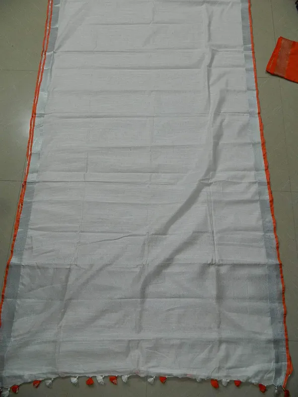 White_Linen_Slub_White_Color_Saree_With_Contrast_Blouse_Piece_For_Women