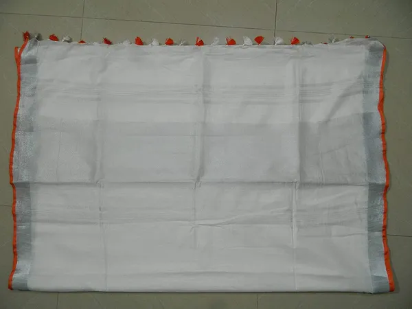 White_Linen_Slub_White_Color_Saree_With_Contrast_Blouse_Piece_For_Women