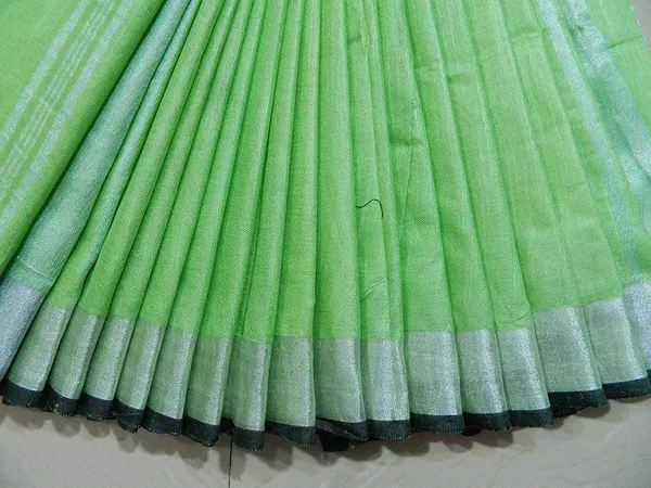 Green_Linen_Slub_Saree_Wih_Contrast_Blouse_Piece_For_Women