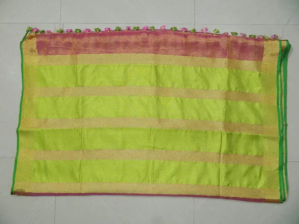 Pink_Tissue_Linen_Saree_Wih_Running_Contrast_Blouse_Piece_For_Women