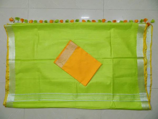 Women's_Linen_Slub_Saree_With_Contrast_Blouse_Piece