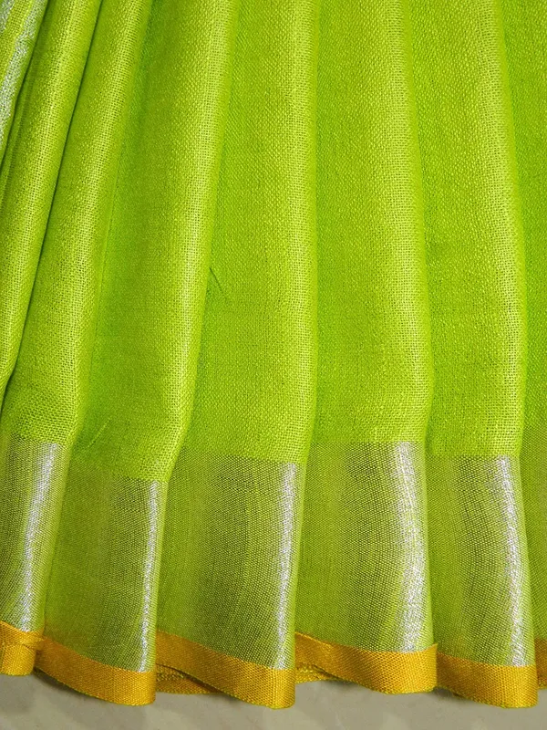 Women's_Linen_Slub_Saree_With_Contrast_Blouse_Piece