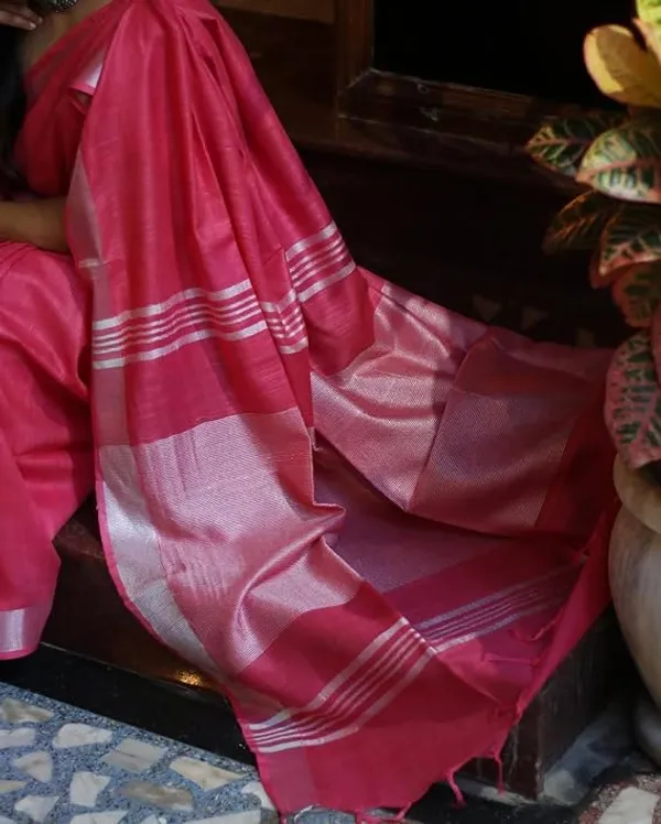 Women's_Handwoven_Threads_Linen_Saree_With_Atteched_Blouse
