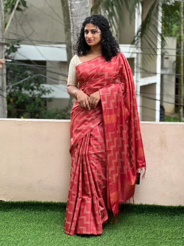 Women's_Handwoven_Threads_Weaving_Semi_Tussar_Soft_Silk_Saree_With_Atteched_Blouse