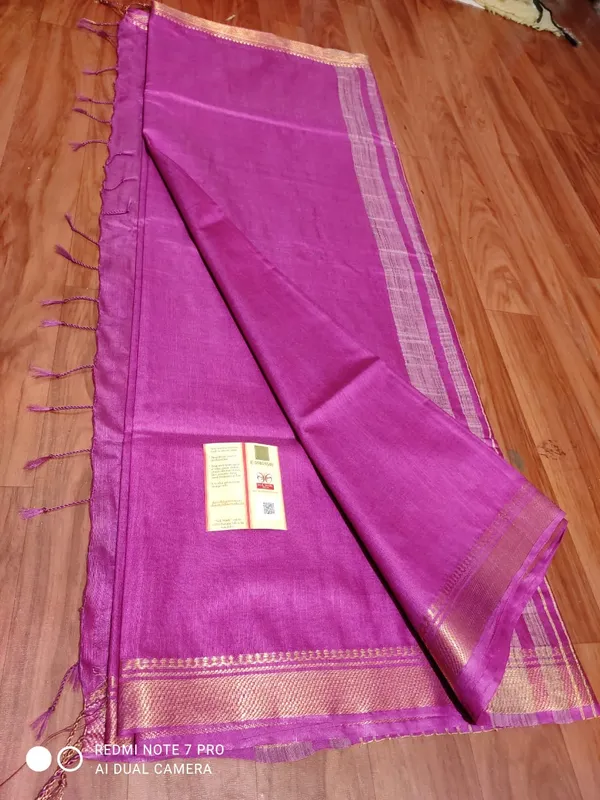 Women's_Bhagalpuri_Handwoven_Mini_Checks_Semi_Tussar_Soft_Silk_Saree_With_Designer_Zari_Border_Weaving,_Unstitched_Running_Blouse_Piece