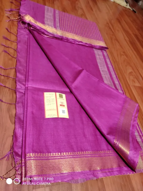Women's_Bhagalpuri_Handwoven_Mini_Checks_Semi_Tussar_Soft_Silk_Saree_With_Designer_Zari_Border_Weaving,_Unstitched_Running_Blouse_Piece