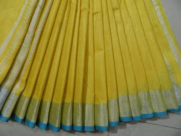 Women's_Linen_Slub_Saree_With_Contrast_Blouse_Piece